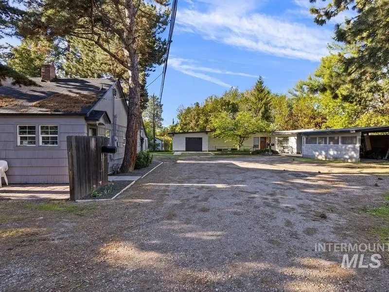 Unique Duplex and Bungalows in Boise Bench on over Half an Acre