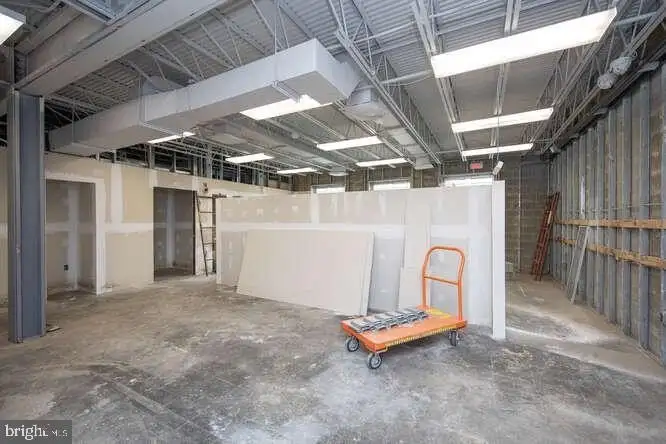 Versatile 6,000 Sq Ft Commercial Space in Prime Location with Parking Potential