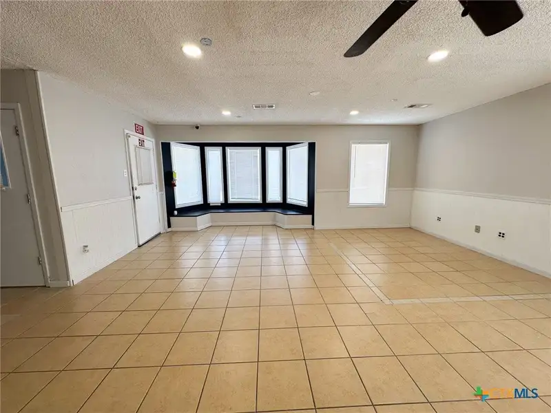 Investment Opportunity: Multi-unit Complex in Copperas Cove with Stable Tenants and Recent Updates