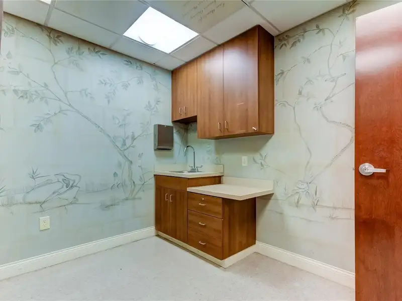 Medical Office Space for Lease at St. Lukes Lakeside Plaza, High Traffic Location