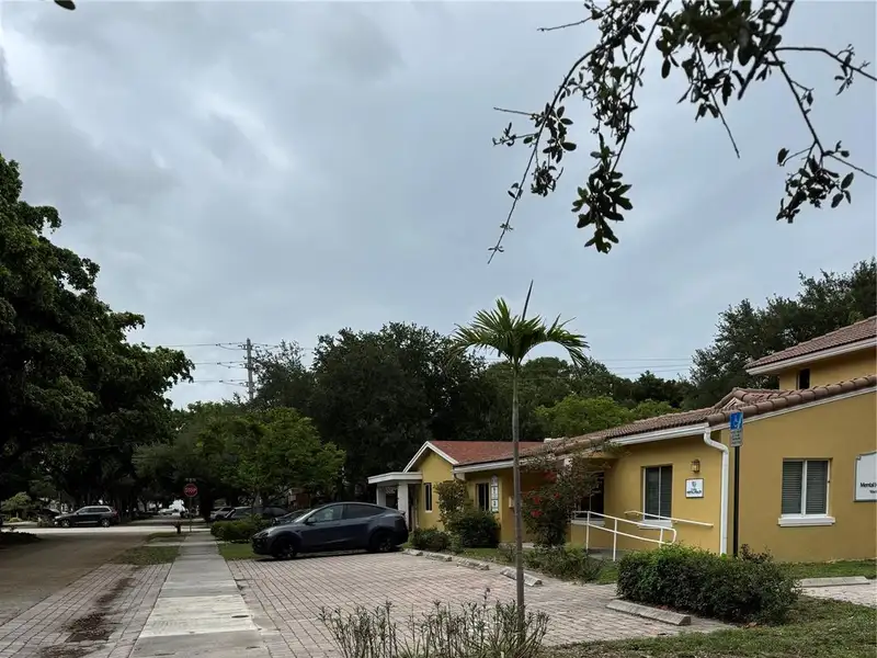 Contiguous Medical Office Portfolio for Sale in Croissant Park, Fort Lauderdale