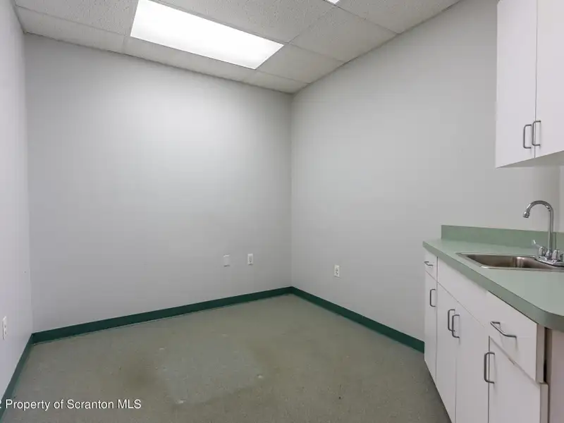 Commercial Lease Opportunity in High Traffic Location, Clarks Summit