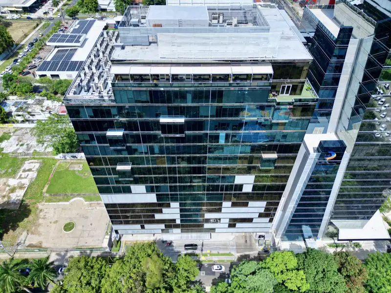 Modern 173 M² Office Space in Office One, Obarrio with Parking and Storage