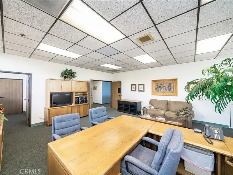 Versatile 21,447 Sq Ft Industrial/office Property in Orange's Thriving Commercial District