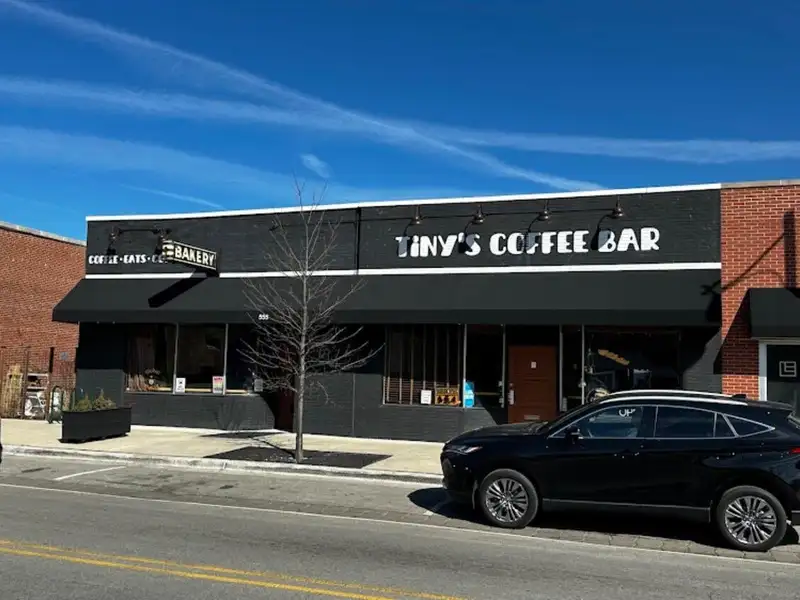 Commercial Property with Renovation Potential in Miller Business District, Gary, In