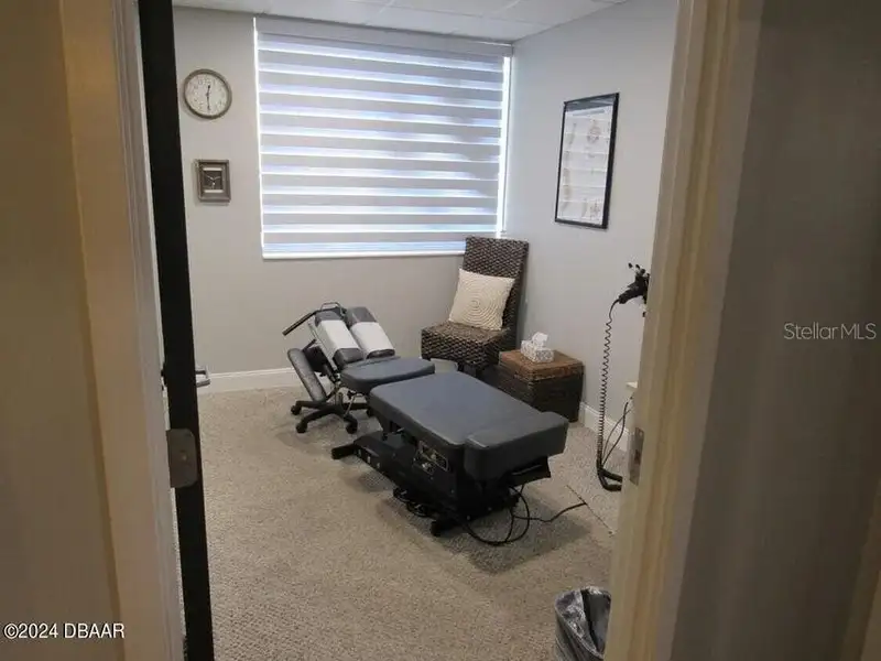 Renovated Medical Suite in Prime Ormond Beach Location with Multiple Treatment Rooms