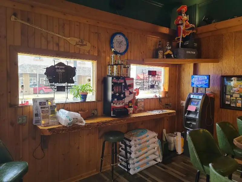Established Bar for Sale in Downtown Pardeeville, Wi with Outdoor Seating