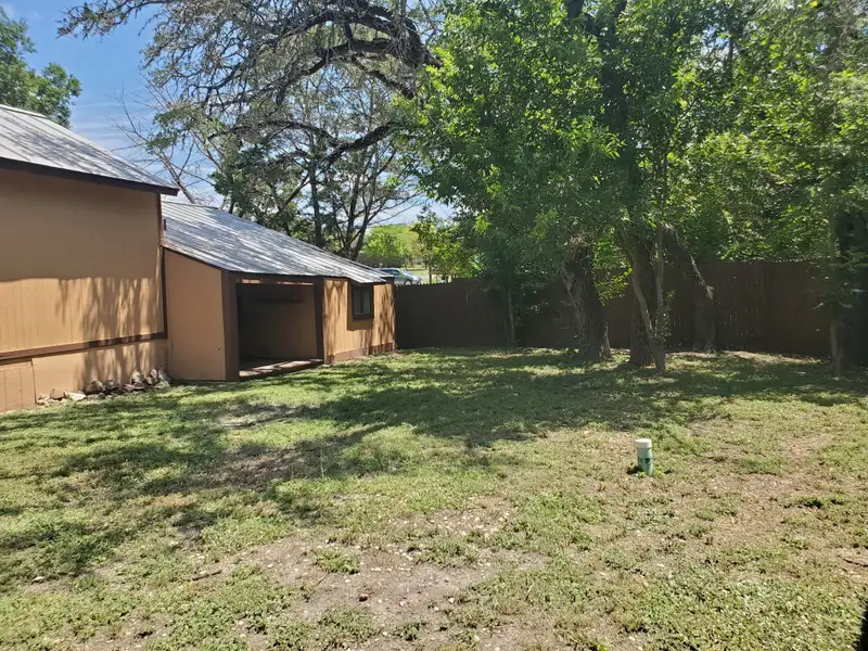 Income-producing Duplex in Ingram, Tx with Positive Cash Flow and Privacy Fencing