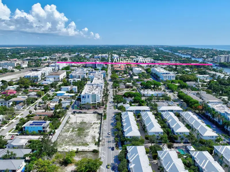 Renovated 5,194 Sf Commercial Building on Federal Highway, Delray Beach