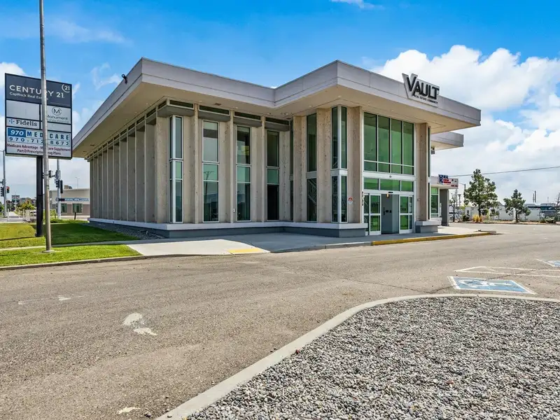 Class a Executive Office Suite in the Vault, 360 S/f with Premium Amenities