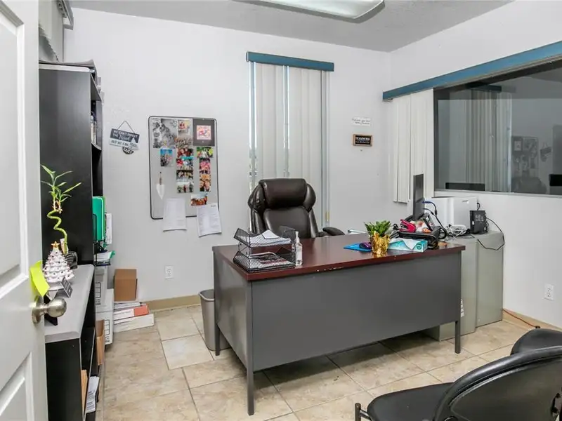 Medical Office Building for Sale in Prime Clermont Location with Ample Parking