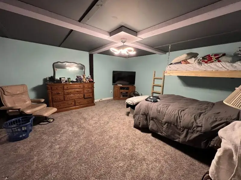 Versatile Mixed-use Property with Office Space and Storage in Residential Area