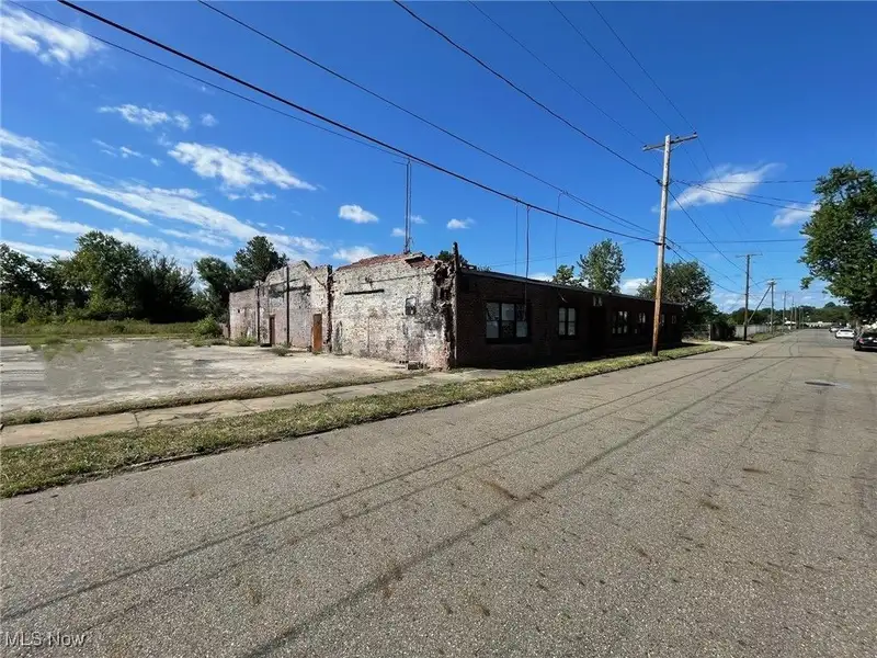 4 Acres of I-2 Heavy Industrial Land with 3,700 Sf Office Building