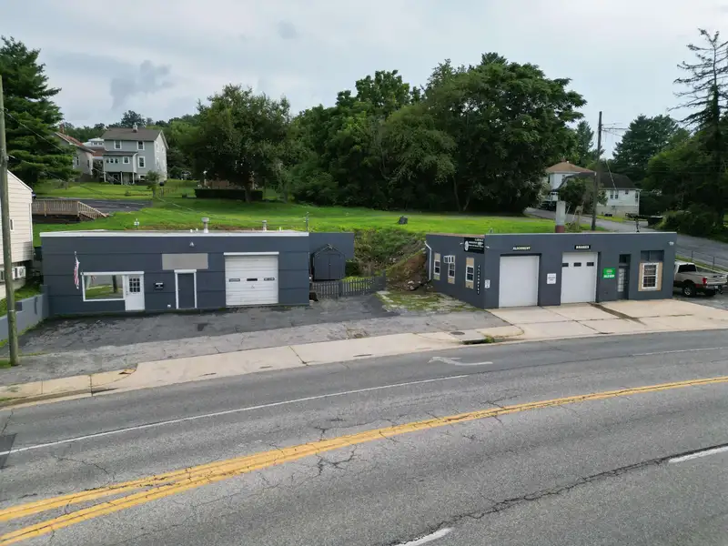 Turnkey Tire Business for Lease with Fully Equipped Office and Three Bays