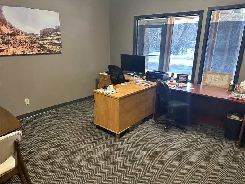 Retail Unit for Lease in High-traffic Business Center with Ample Parking