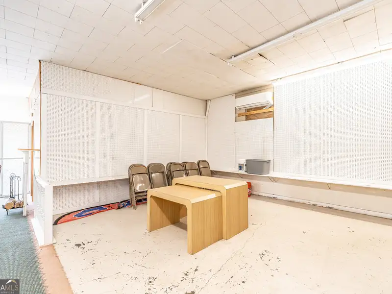 Versatile 4,200+ Sq. Ft. Commercial Building on Busy Highway with Storage and Office Space