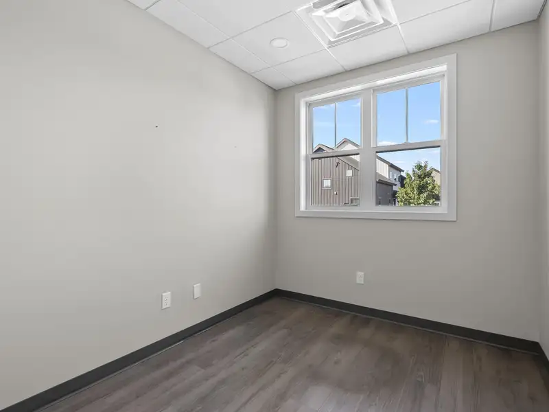Class a Retail/office Space in Vineyard Parkway Business Park, Texas Corners