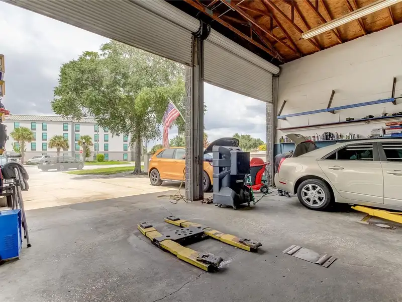 Auto Repair Shop for Sale in Established Oldsmar Location with Equipment and Storage