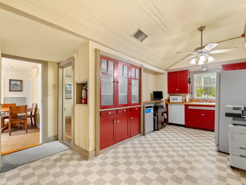 Historic Vintage Office Building with Additional Income Potential in Downtown Boerne