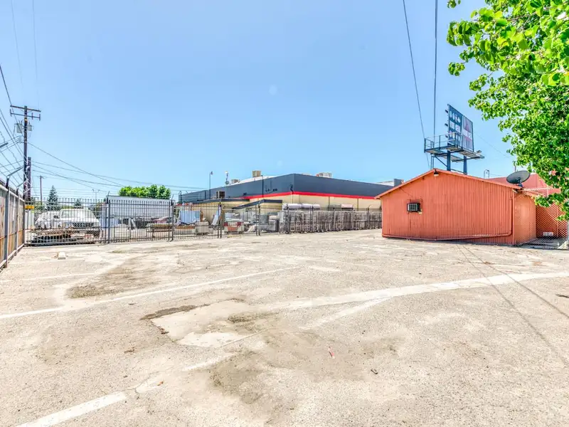 Single Story Free-standing Building with Dual Retail Spaces Near Va Hospital Fresno