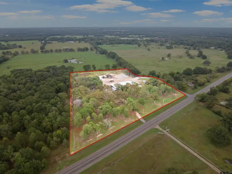Expansive 13,500 Sq Ft Warehouse and Office on 11.5 Acres Along Highway 271