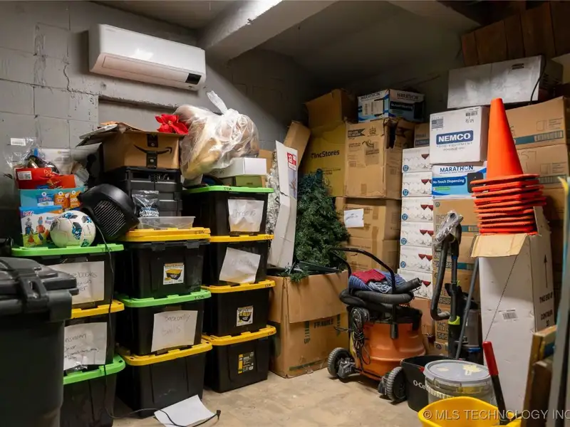 Versatile 5200+ Sf Commercial Property with Walk-out Basement in Prime Location
