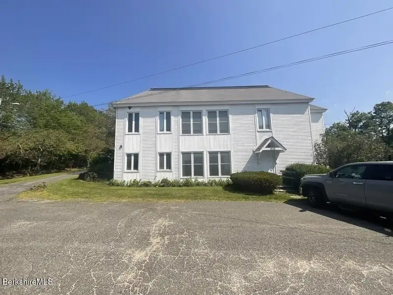 Charming Residential Property in Prime Location – Stone House Properties Listing