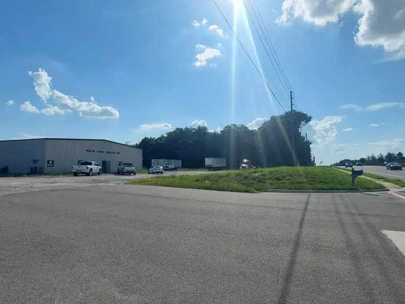 Commercial Property with Warehouse and 10.94 Acres on High-traffic State Rd 46, Mount Dora
