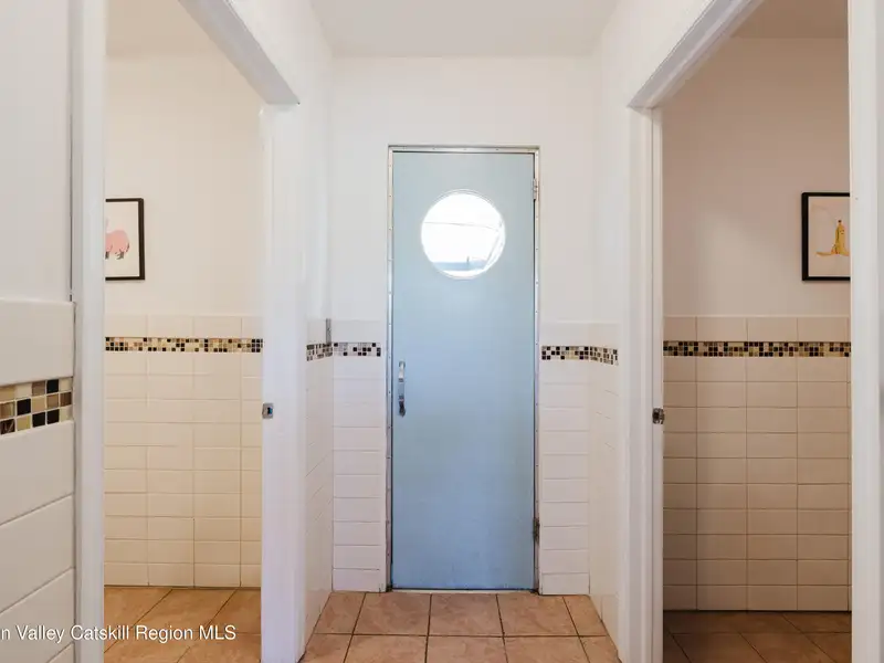 Mixed-use Commercial Property with Vintage Diner and Deli in Elizaville, Hudson Valley