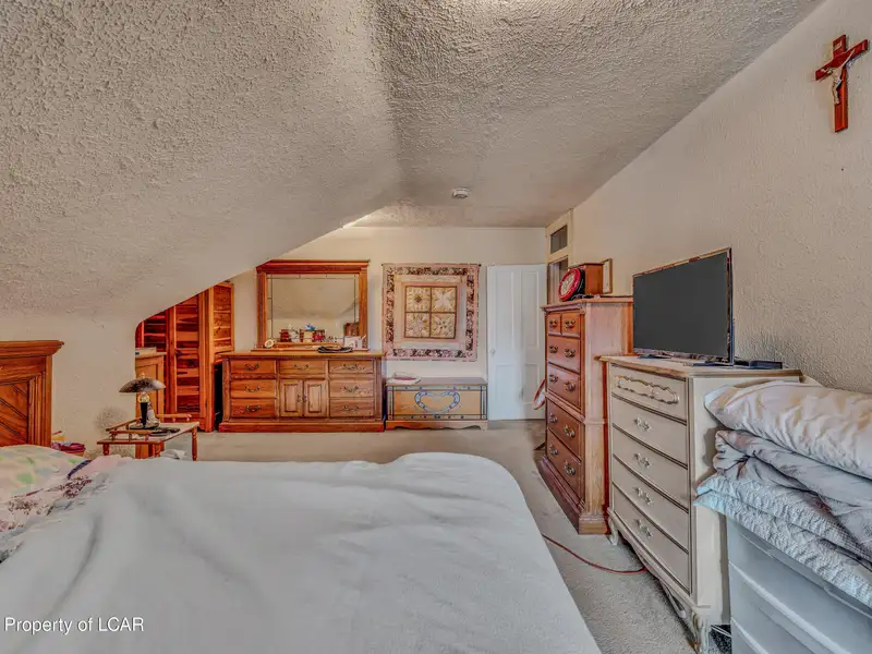Five-unit Commercial and Residential Building in Prime Location with Recent Upgrades