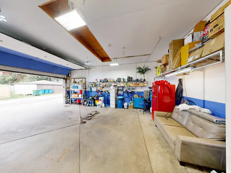 Versatile 870 Sq. Ft. Commercial Property on Calumet Ave, Hammond, In