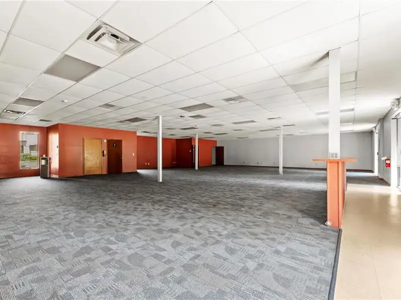 Versatile Commercial Building in Prime Location