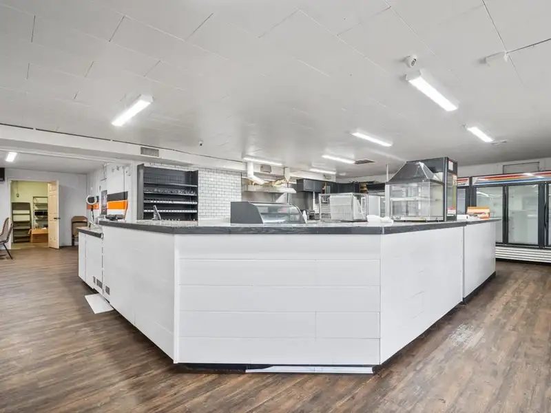 Commercial Property with Highway Frontage, Former Gas Station and Grocery in Magnet Cove