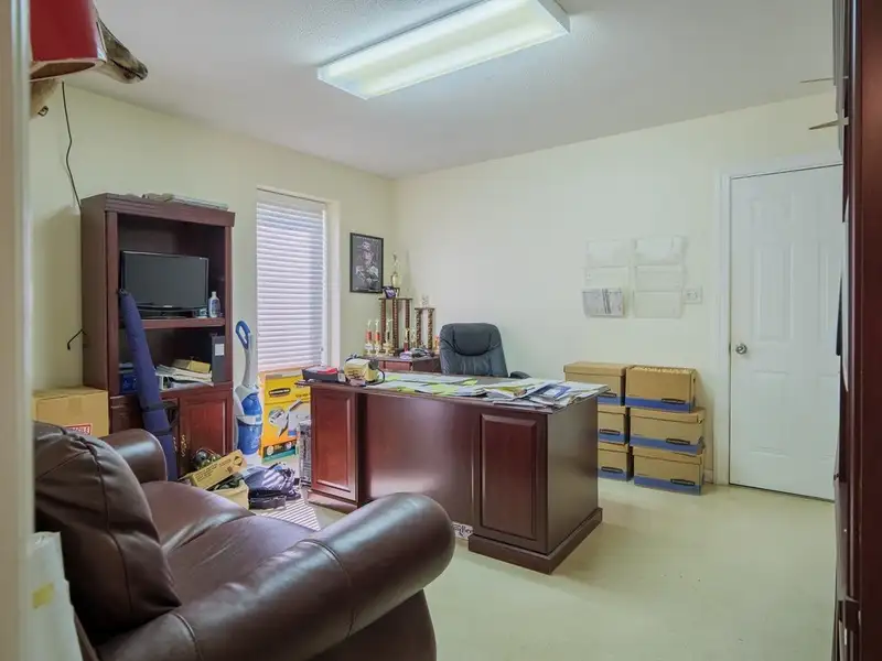Versatile Flex Building with Office and Warehouse Space in Prime Valdosta Location