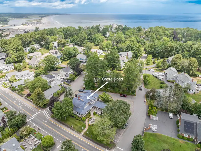 High-end Restaurant Space with Outdoor Dining and Residential Unit in Ogunquit