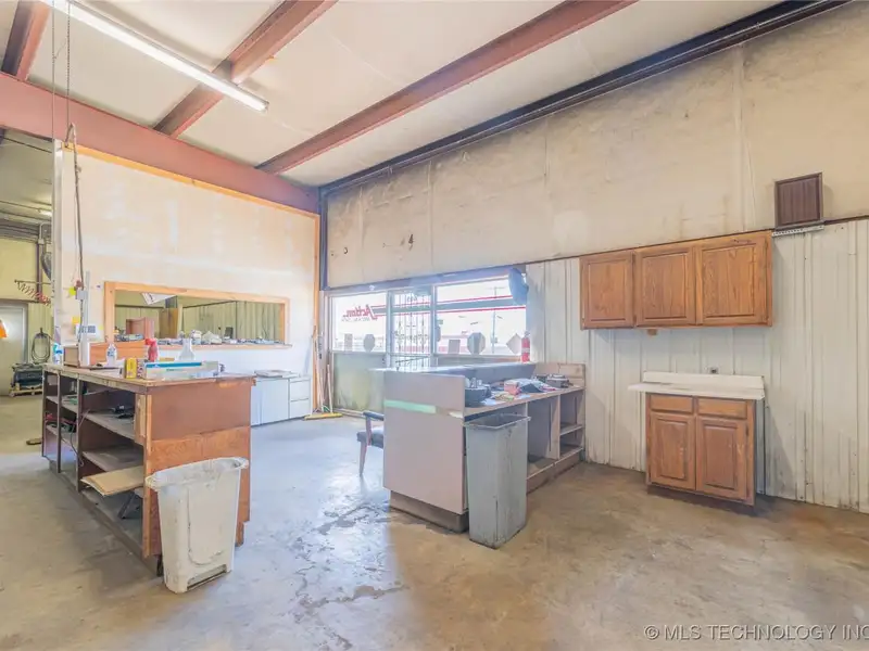Versatile Former Machine Shop in Prime Downtown Sand Springs Location