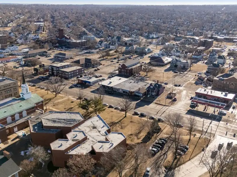 Income-producing Commercial Property with Four Buildings in Cedar Rapids' Medquarter