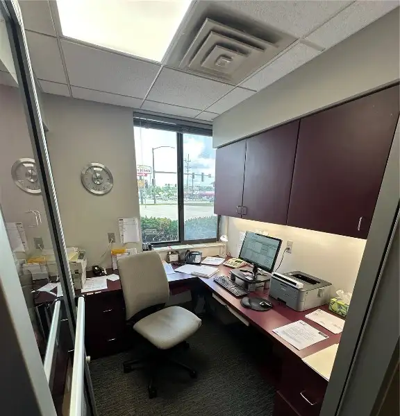 Versatile 2582 Sf Commercial Space in High Visibility Location with Excellent Parking