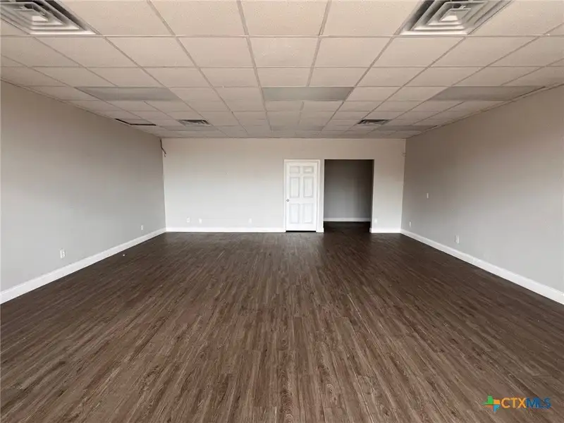 Office/retail Space for Lease Near I-14 - 1200 Sq. Ft.