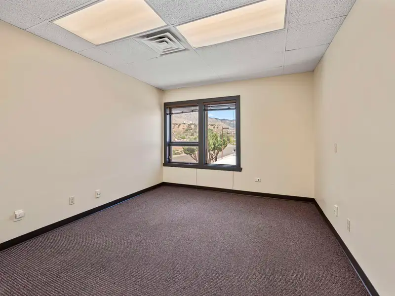 Two-story Commercial Investment Property in Downtown Parachute with 6%+ Cap Rate
