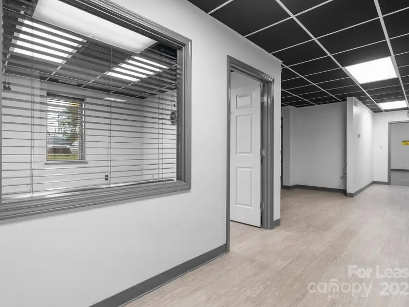 Prime Brick Office Building with Expansion Potential in Downtown Hickory