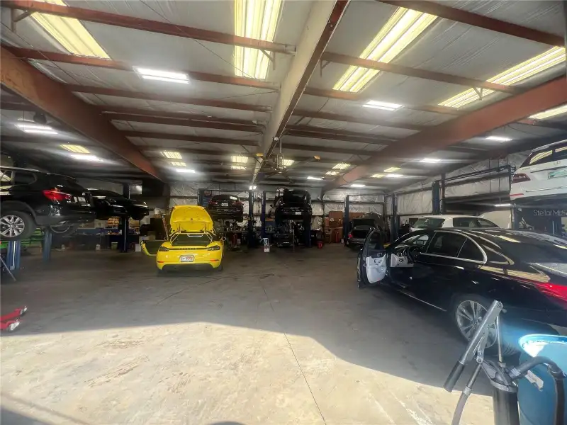 Income-producing Investment Property on South Main Street, 6.05 Acres with Diverse Tenants
