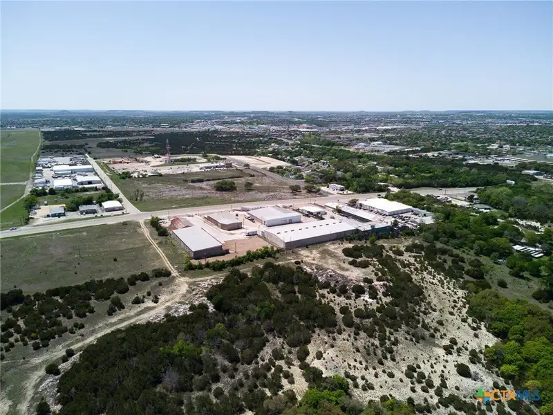 High-visibility Industrial Property with Multiple Access Points in Killeen Area