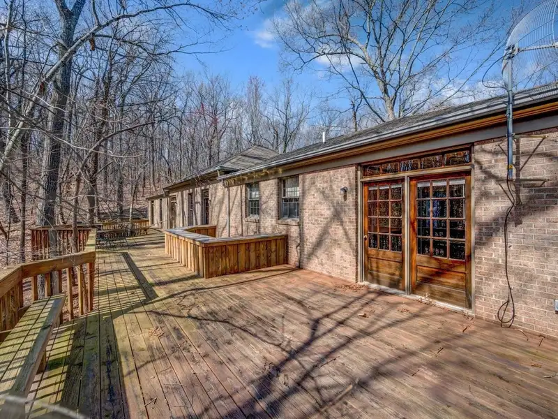 5-acre General Business Property with Office Building Near Liberty University and Airport