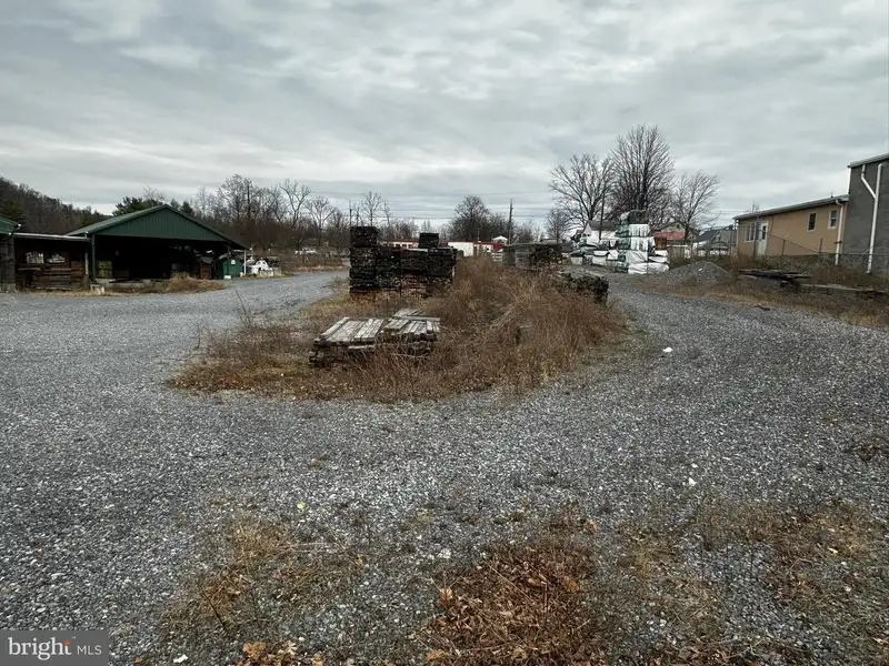 Historic Commercial Building on 2.4 Acres Near C&o Canal, Ideal for Restaurant or Brewery