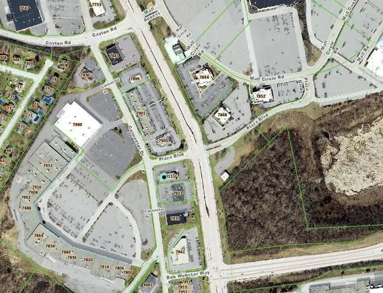 Income-generating Commercial Building with Prime Road Frontage on Mall Rd.