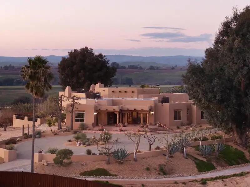 Luxury Estate with Stunning Views, Pool, Wine Cellar, and Extensive Amenities in Friant