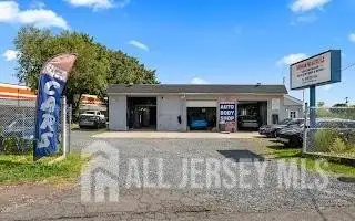 Turnkey Automotive Business with Car Dealership, Mechanic & Auto Body Shop in Prime Location