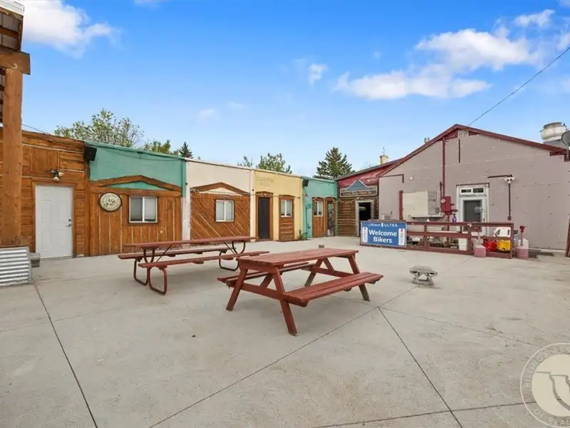 Renovated Saloon with Licenses Near Red Lodge and Beartooth Highway, Includes Living Space