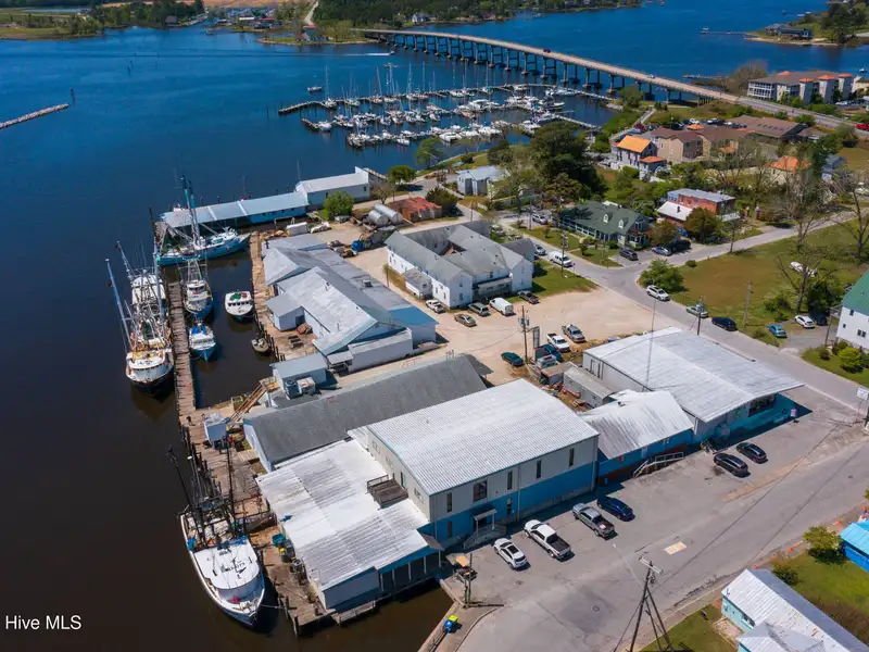 Prime Waterfront Mu-1 Development Opportunity in Historic Oriental, Nc with Deepwater Dockage